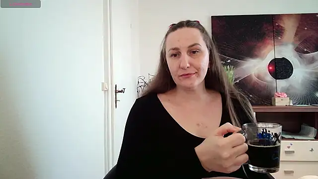Snapshot of Yevgeshka-Milashka chatting on March 4, 9:51 am Yevgeshka-Milashka online show from March 4, 9:51 am