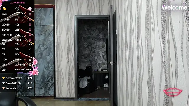 Snapshot of Yevgeshka-Milashka chatting on September 21, 7:10 am Yevgeshka-Milashka online show from September 21, 7:10 am
