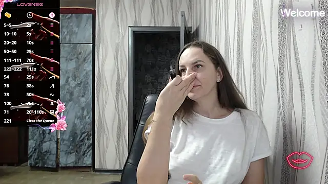 Snapshot of Yevgeshka-Milashka chatting on September 24, 5:11 am Yevgeshka-Milashka online show from September 24, 5:11 am