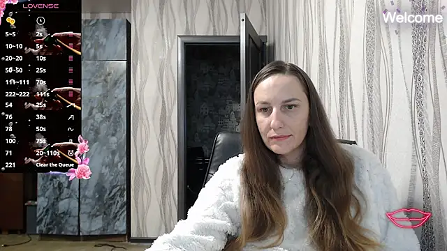 Snapshot of Yevgeshka-Milashka chatting on October 18, 5:25 pm Yevgeshka-Milashka online show from October 18, 5:25 pm