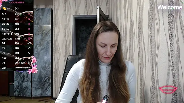 Snapshot of Yevgeshka-Milashka chatting on October 19, 6:14 am Yevgeshka-Milashka online show from October 19, 6:14 am