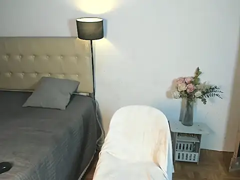 Snapshot of YourladyLia_ chatting on July 29, 1:59 am YourladyLia online show from July 29, 1:59 am