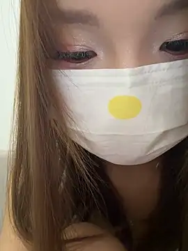 Snapshot of QIQI-QIQI-01 chatting on July 5, 2:35 pm QIQI-QIQI-01 online show from July 5, 2:35 pm