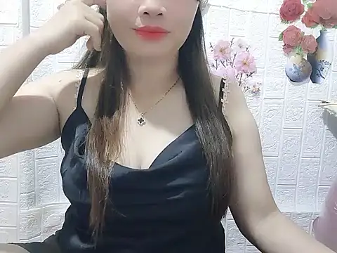 Snapshot of -Site-lee chatting on June 3, 2:33 pm -Site-lee online show from June 3, 2:33 pm