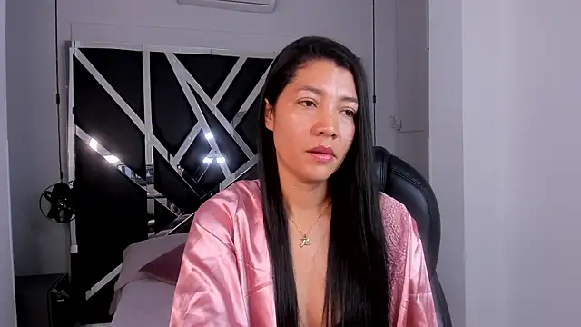 veronica rodriiguez online show from June 4, 7:31 pm