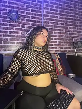 Snapshot of emma_bdsm_ chatting on June 10, 4:34 am emma bdsm online show from June 10, 4:34 am