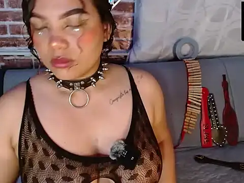 Snapshot of emma_bdsm_ chatting on June 11, 7:45 pm emma bdsm online show from June 11, 7:45 pm