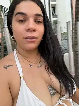 Snapshot of Siri_Luxx chatting on July 2, 8:15 pm Siri Luxx online show from July 2, 8:15 pm