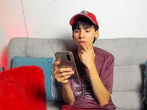 Angel Dustt1 online show from June 6, 8:35 pm