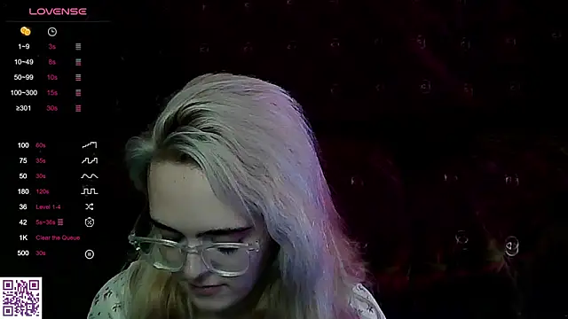 Snapshot of Oxcy_Secret chatting on July 5, 4:19 am Oxcy Secret online show from July 5, 4:19 am