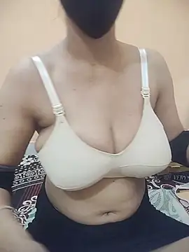 Snapshot of Anna_gougeous chatting on June 4, 6:41 am Anna gougeous online show from June 4, 6:41 am