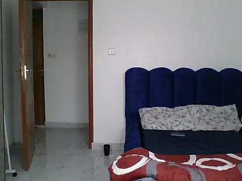 MissElsie21 online show from June 6, 7:57 am