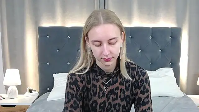LirienVexx online show from June 27, 4:06 am