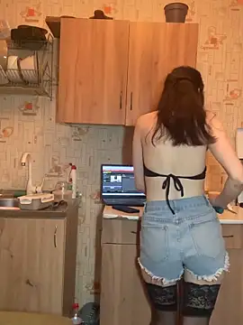 misipissi online show from June 10, 10:52 pm