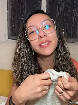 leana bgeee online show from June 11, 11:03 pm