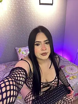 Snapshot of Bloomie_1 chatting on July 1, 8:19 pm Bloomie 1 online show from July 1, 8:19 pm