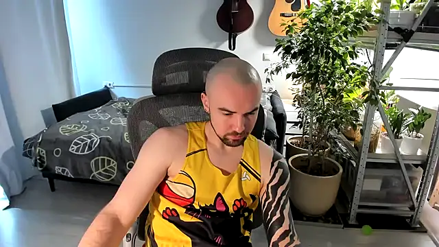 KitteanHard online show from June 14, 11:01 am