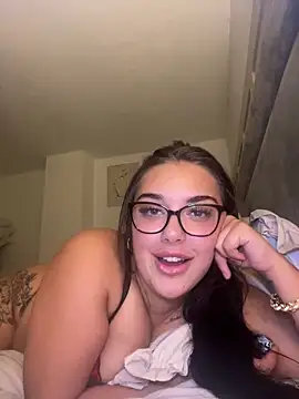 Maceysea  online show from June 4, 11:33 pm