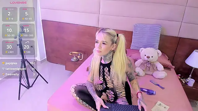 Snapshot of _mariangel1 chatting on June 14, 3:58 pm mariangel1 online show from June 14, 3:58 pm