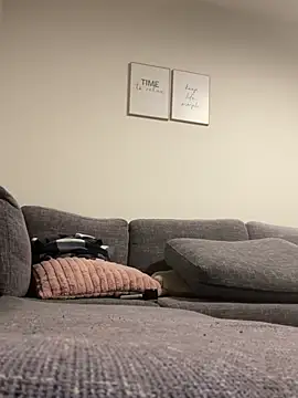 chubbyqueenbb online show from July 13, 3:42 am