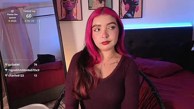 Maia Mancini5 online show from July 9, 8:02 pm