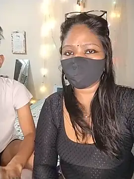 crazysexycouple000 online show from June 6, 9:03 am