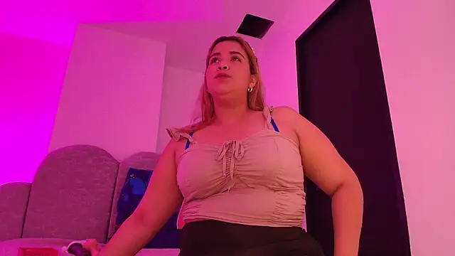 Snapshot of flor_cy chatting on July 13, 3:09 am flor cy online show from July 13, 3:09 am