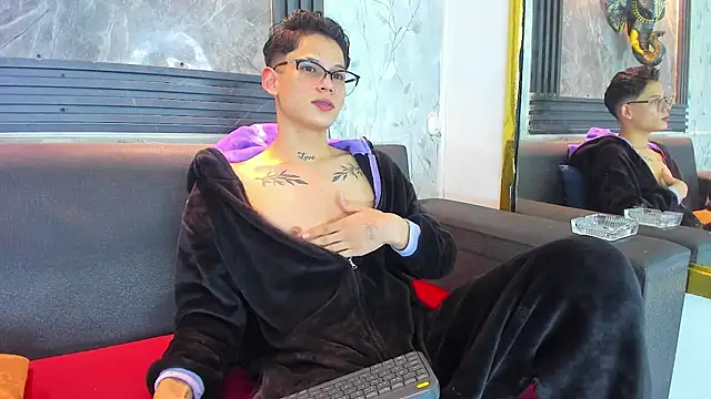 Brianhot0F online show from July 23, 12:13 am