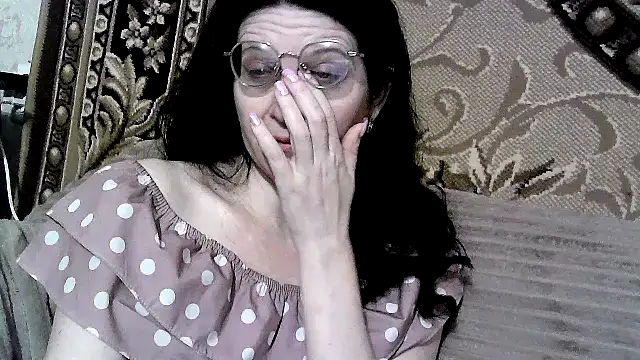 Dear Annet online show from June 9, 8:31 pm