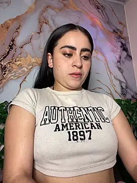 LILI 911 online show from June 6, 8:24 pm