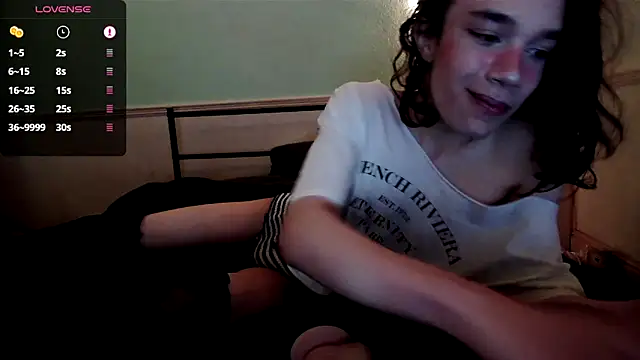 Straything online show from June 15, 8:55 pm
