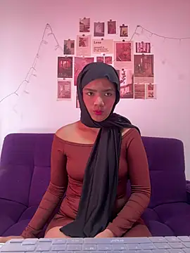 Jalilat Billal 02 online show from June 5, 8:47 pm