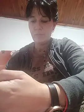 laamarii online show from June 5, 3:13 am