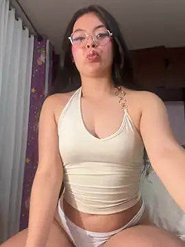 Snapshot of makii_30 chatting on July 10, 2:49 am makii 30 online show from July 10, 2:49 am