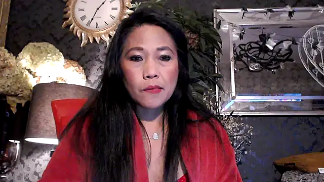 Hornygirltheone online show from October 31, 12:33 am
