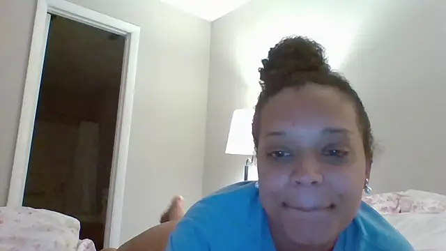 Cinnamon-kisses online show from June 23, 9:24 pm