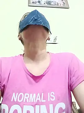 Shaina01 online show from June 12, 1:54 pm