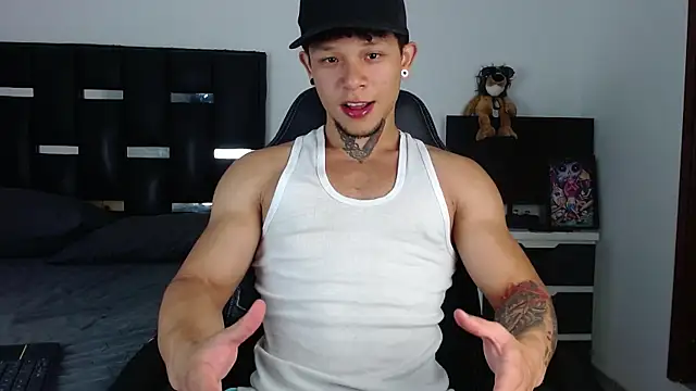 Erosscott  online show from July 3, 3:24 am