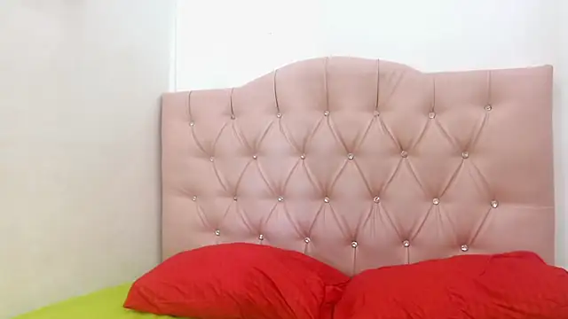  saray rose online show from June 23, 3:43 pm