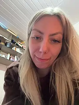 Snapshot of Alana_sc chatting on July 14, 7:08 pm Alana sc online show from July 14, 7:08 pm