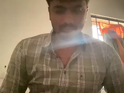 Snapshot of NAVIN0001 chatting on July 20, 11:12 am NAVIN0001 online show from July 20, 11:12 am