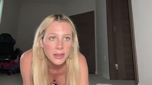 chelseapaigee online show from July 19, 1:31 am