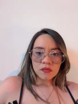 Snapshot of Emma_Jonas chatting on June 16, 7:49 pm Emma Jonas online show from June 16, 7:49 pm