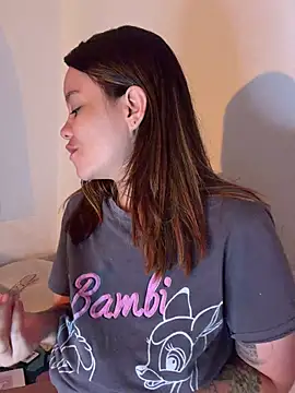 Snapshot of Emma_Jonas chatting on July 29, 1:42 pm Emma Jonas online show from July 29, 1:42 pm