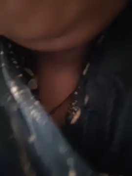 Snapshot of riyana_tai chatting on June 18, 4:13 am riyana tai online show from June 18, 4:13 am