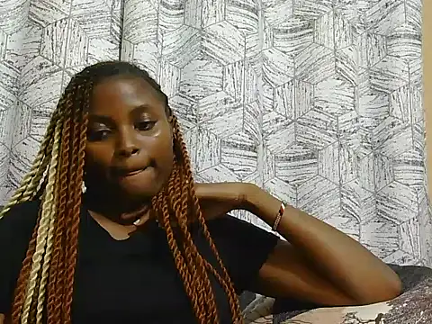 tamdiva1 online show from June 13, 2:48 pm