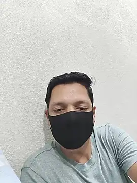 Snapshot of Fantam_hunter chatting on June 16, 5:37 pm Fantam hunter online show from June 16, 5:37 pm
