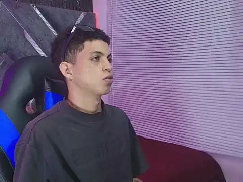 cameron lux77 online show from July 6, 3:36 am