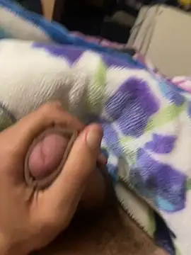 iRealYFuckGood online show from June 12, 10:19 pm