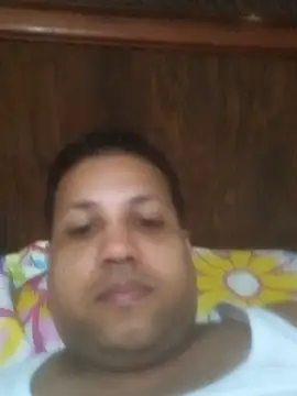 Snapshot of BustlingShirt chatting on June 11, 3:37 am BustlingShirt online show from June 11, 3:37 am